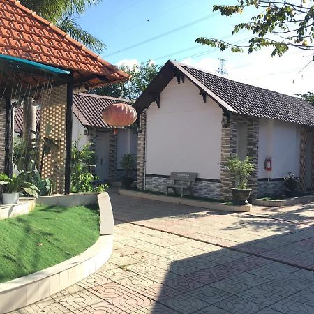 Nha Nghi Tran Duc Aparthotel Phú Mỹ Eksteriør bilde