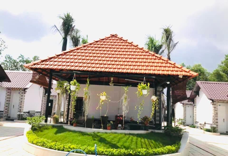 Nha Nghi Tran Duc Aparthotel Phú Mỹ Eksteriør bilde