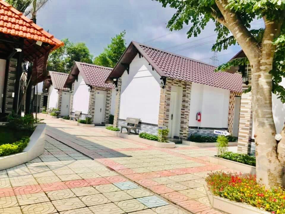 Nha Nghi Tran Duc Aparthotel Phú Mỹ Eksteriør bilde